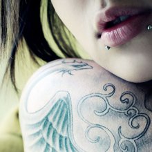 девушки и татуировки