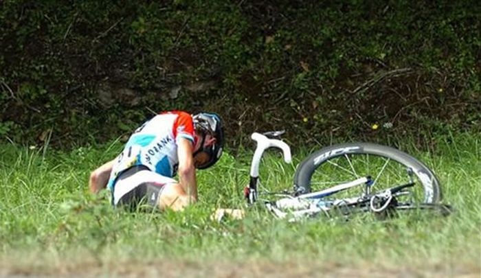 Велосипедисты и их падения