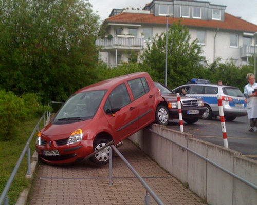 Как не нужно парковать свой автомобиль