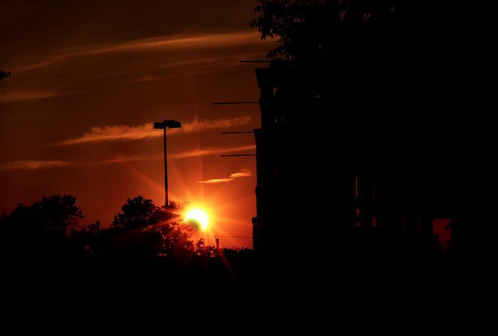 Красивые фотографии Солнечного Затмения