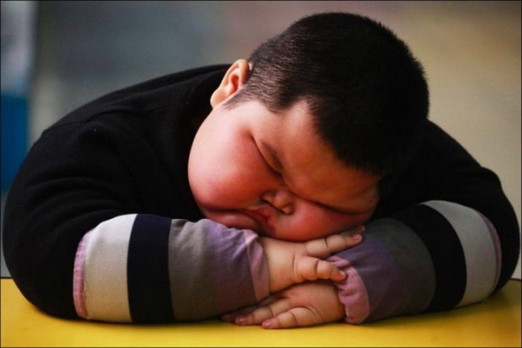 ребенок из Китая весит 60 килограмм