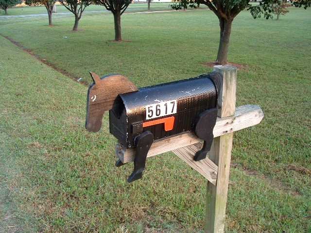 Смешные и странные почтовые ящики