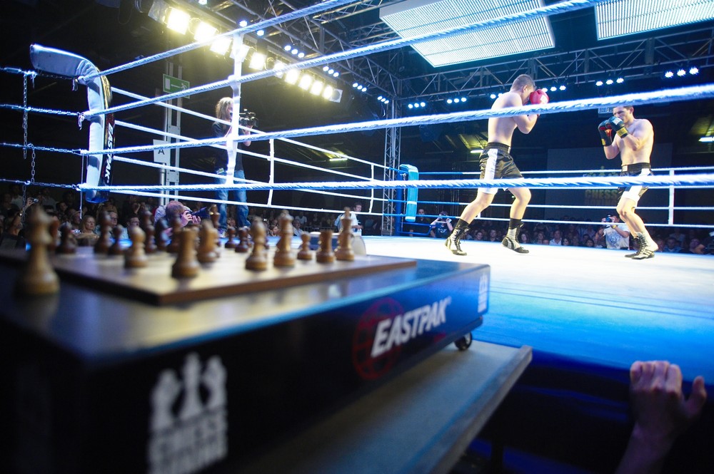 Шахбокс - Chess boxing