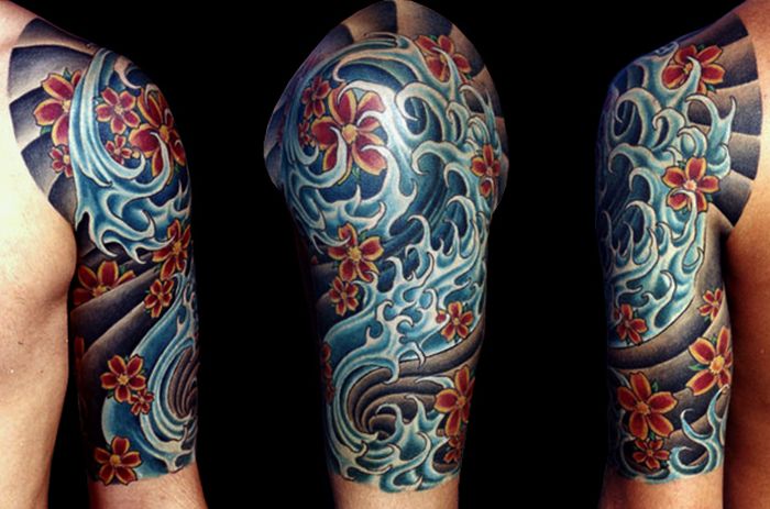 Яркие татуировки на разных частях тела