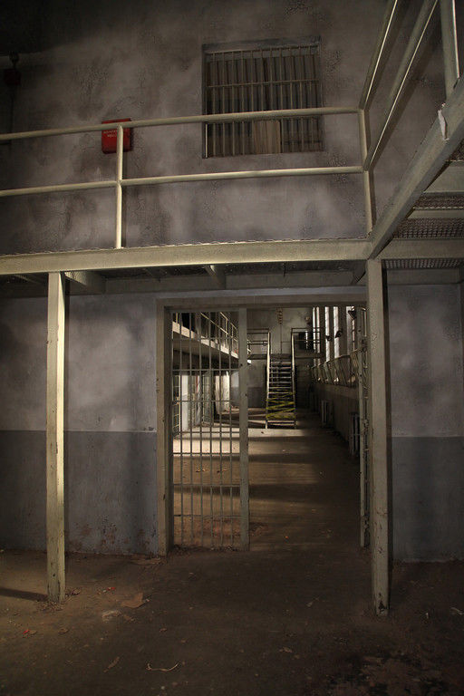 Тюрьма для Зомби