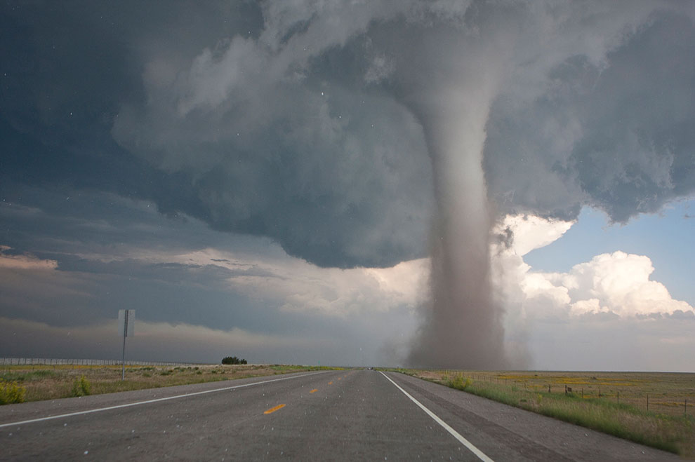 15 лучших снимков торнадо