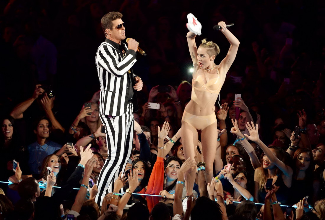 Miley Cyrus – 2013 MTV