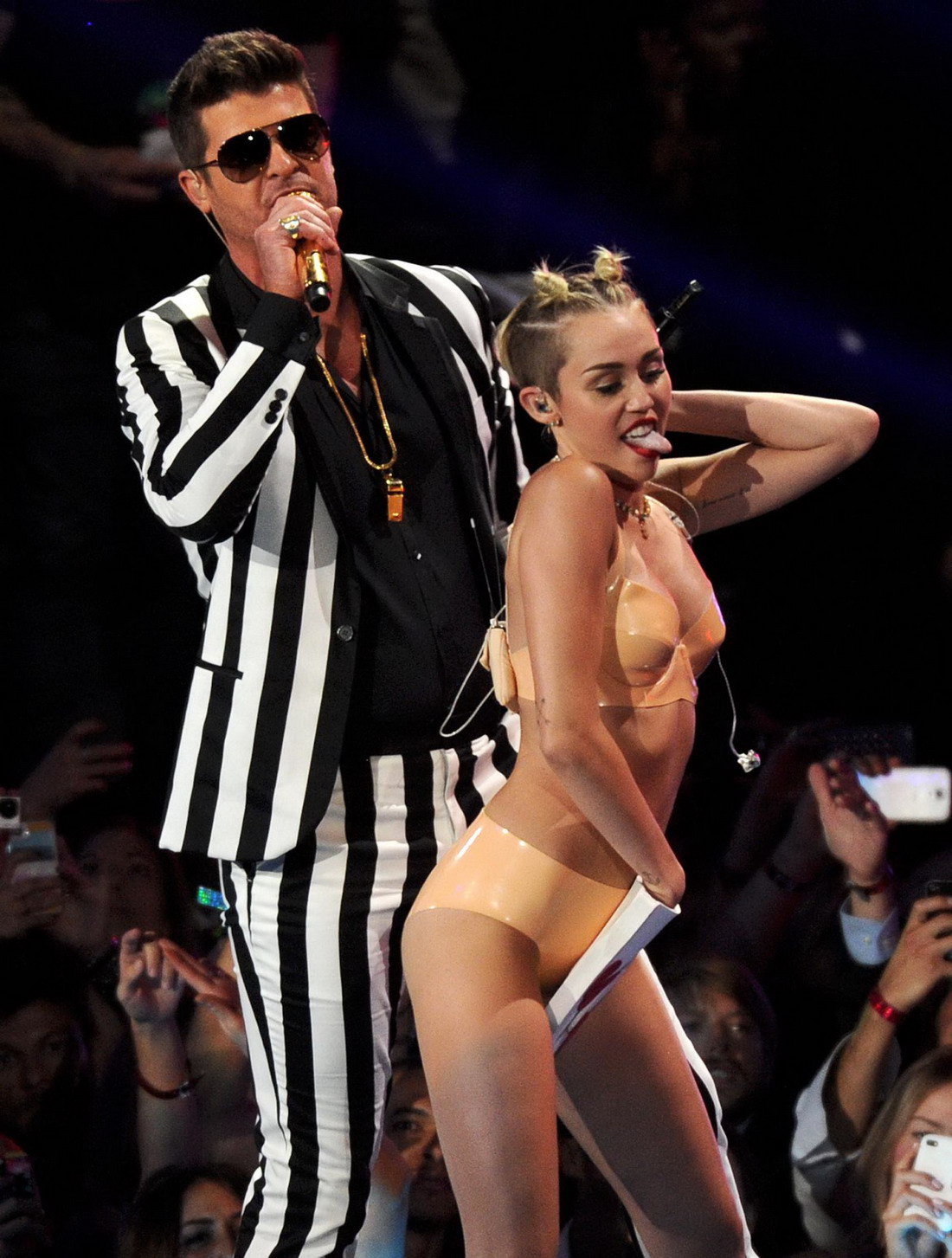 Miley Cyrus – 2013 MTV