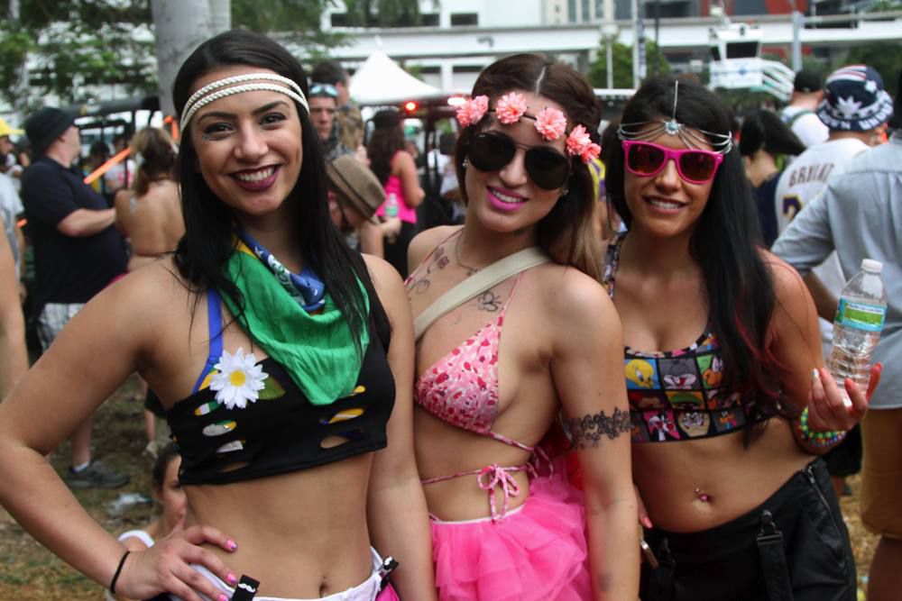 Девушки на Ultra Music Festival 2014