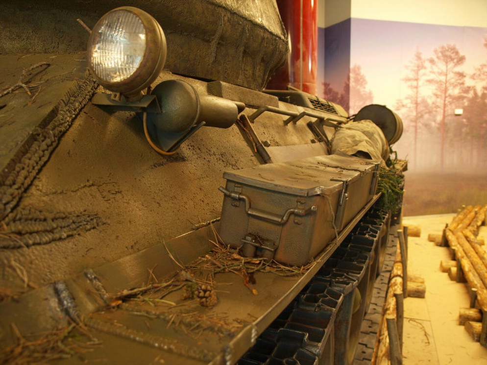 Танк Т-34-85 из пенопласта