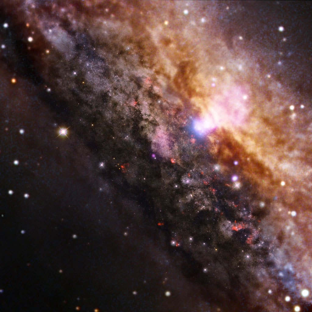 Лучшие космические снимки обсерватории Чандра