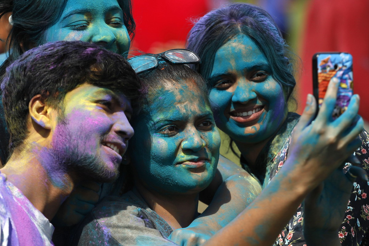праздник красок в Индии